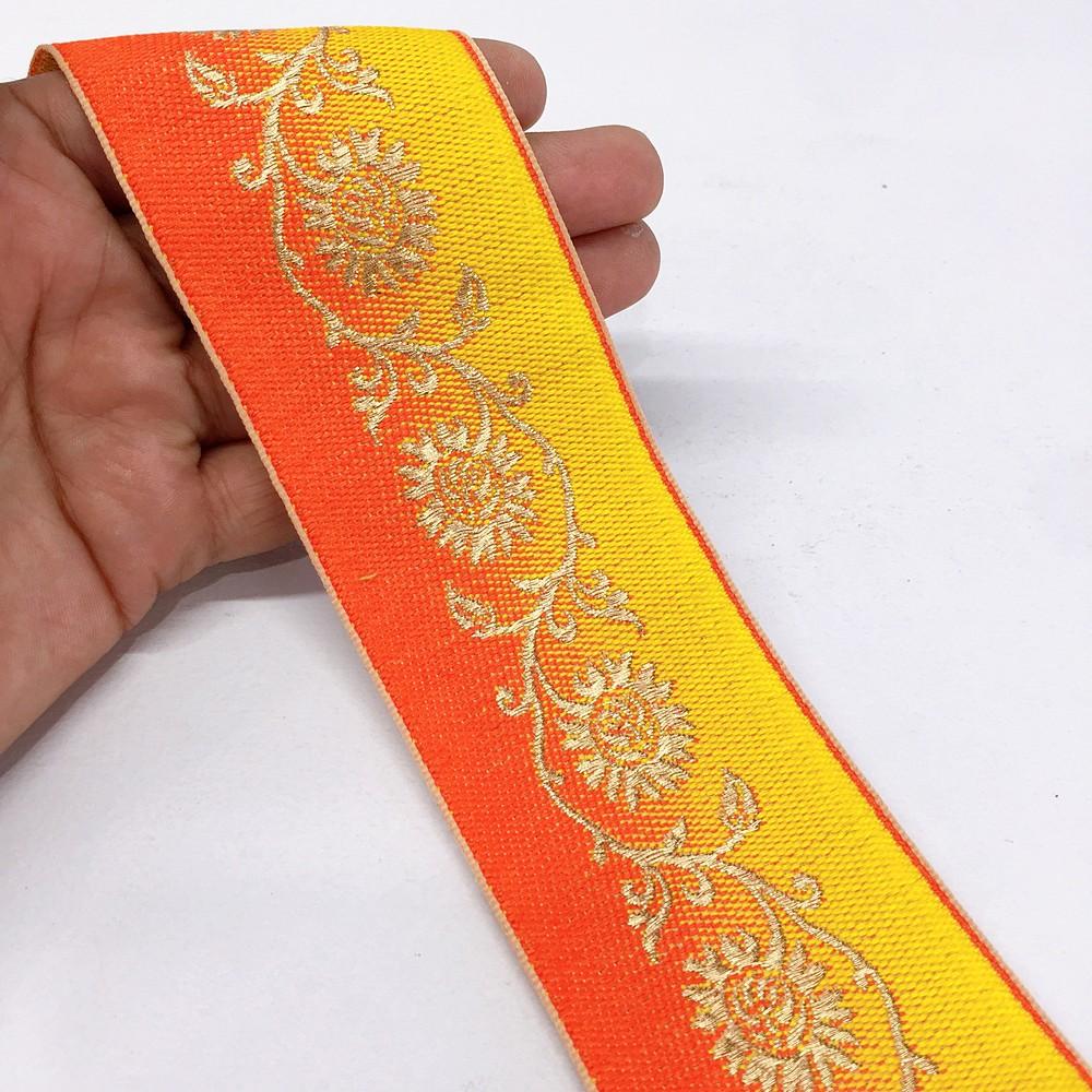 55mm shaded Jacquard Creeper Flower Design, shown on white cotton