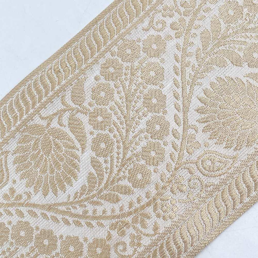 95mm Viscose Dyeable Jacquard Ribbon Trim - Customizable Wavy Floral Border for Ethnic Wear, view 3