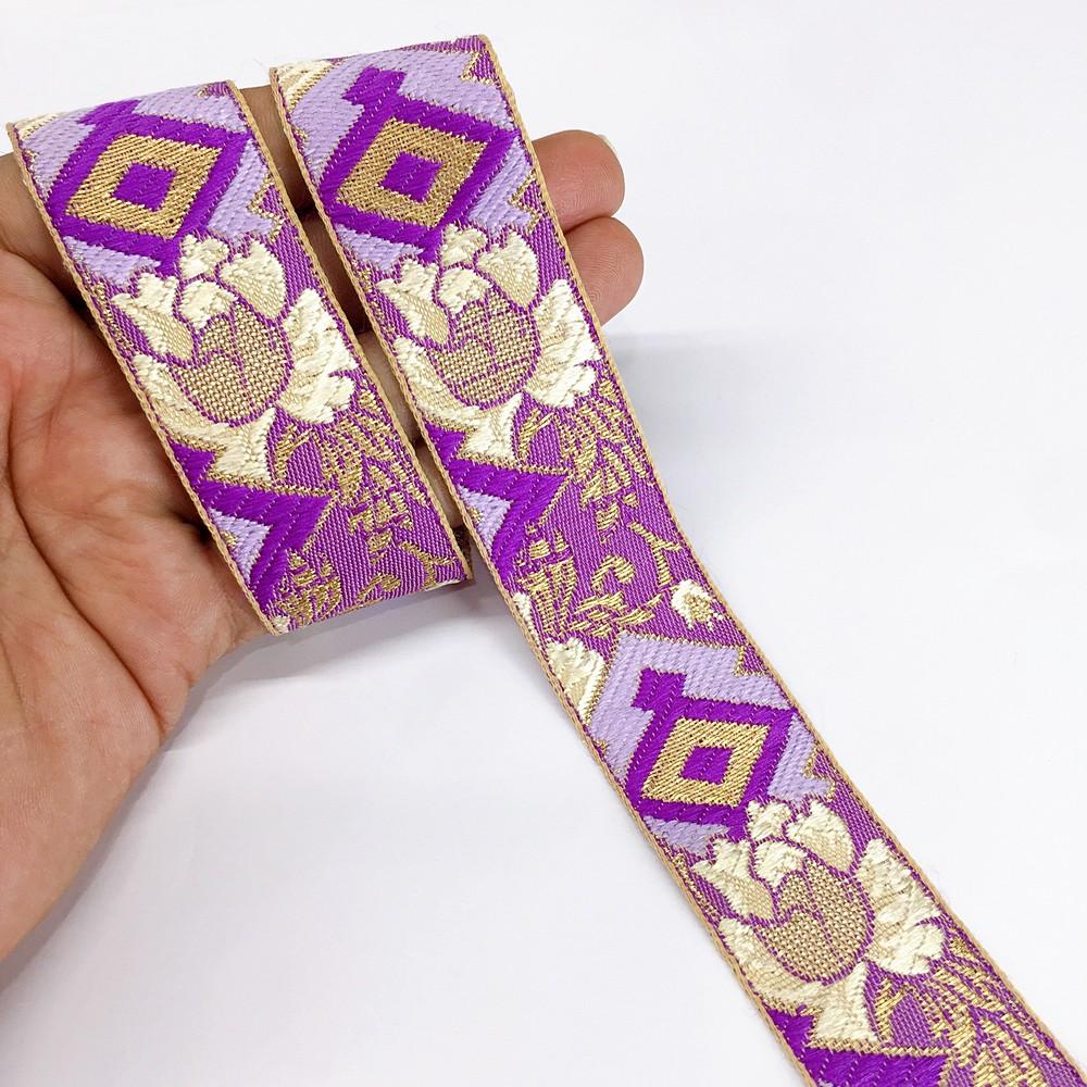 30mm Flower Jacquard Woven, shown on white cotton