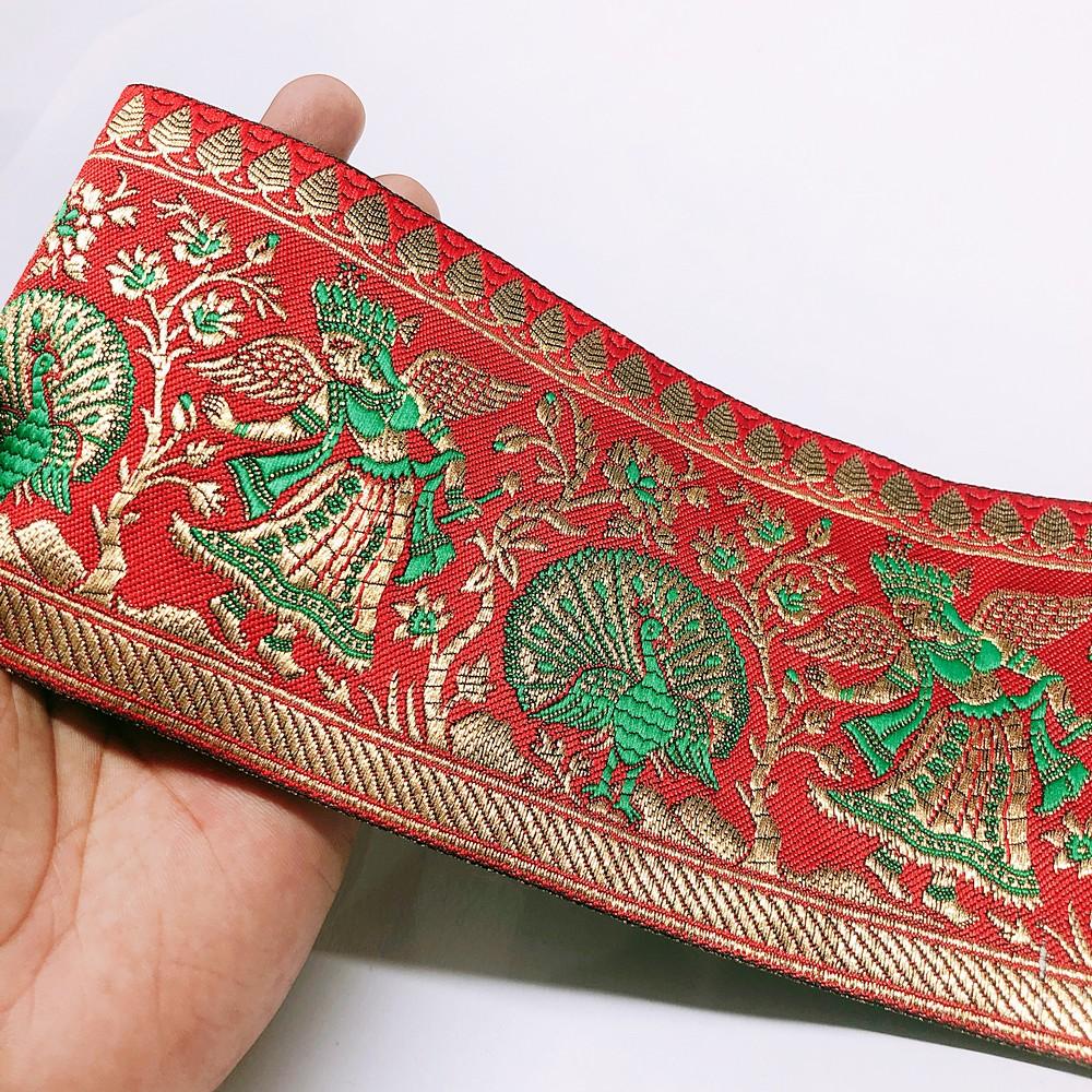 102 mm Traditional Jacquard Ribbon, shown on white cotton